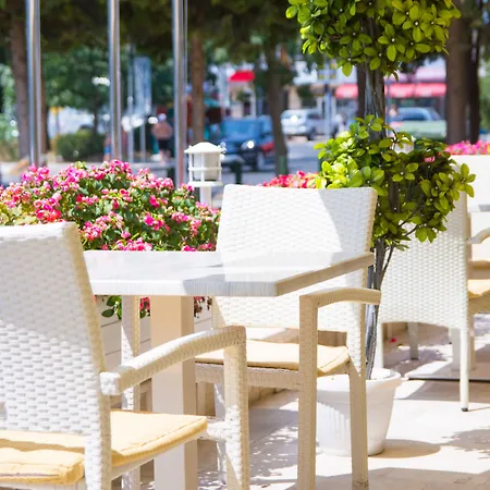 Karlovo Hotel-2
