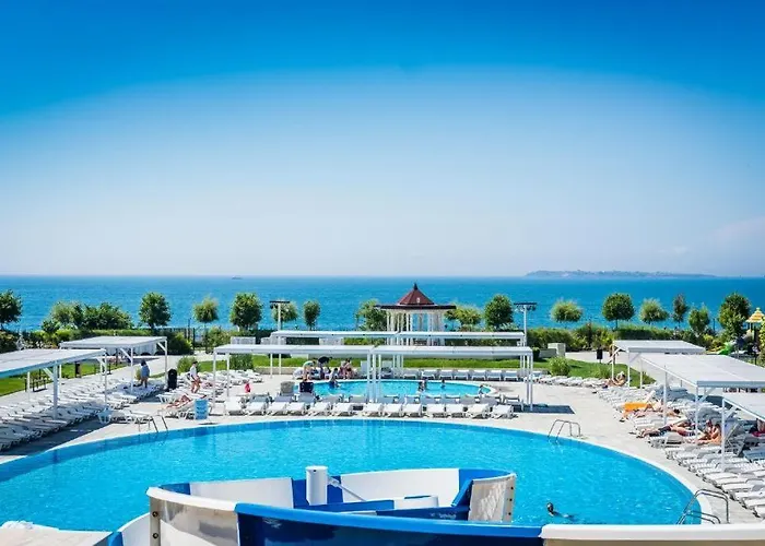 Premier Fort Beach Resort