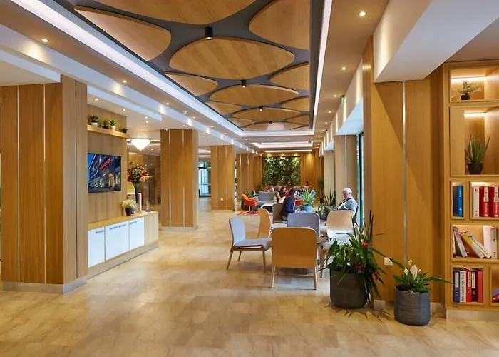 Diamond Hotel Sunny Beach - Free Parking